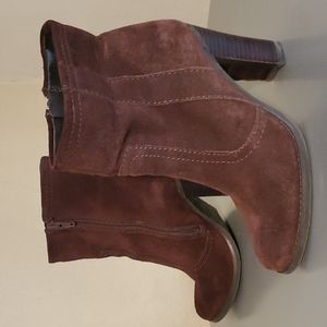 Carlos brow suede low boot